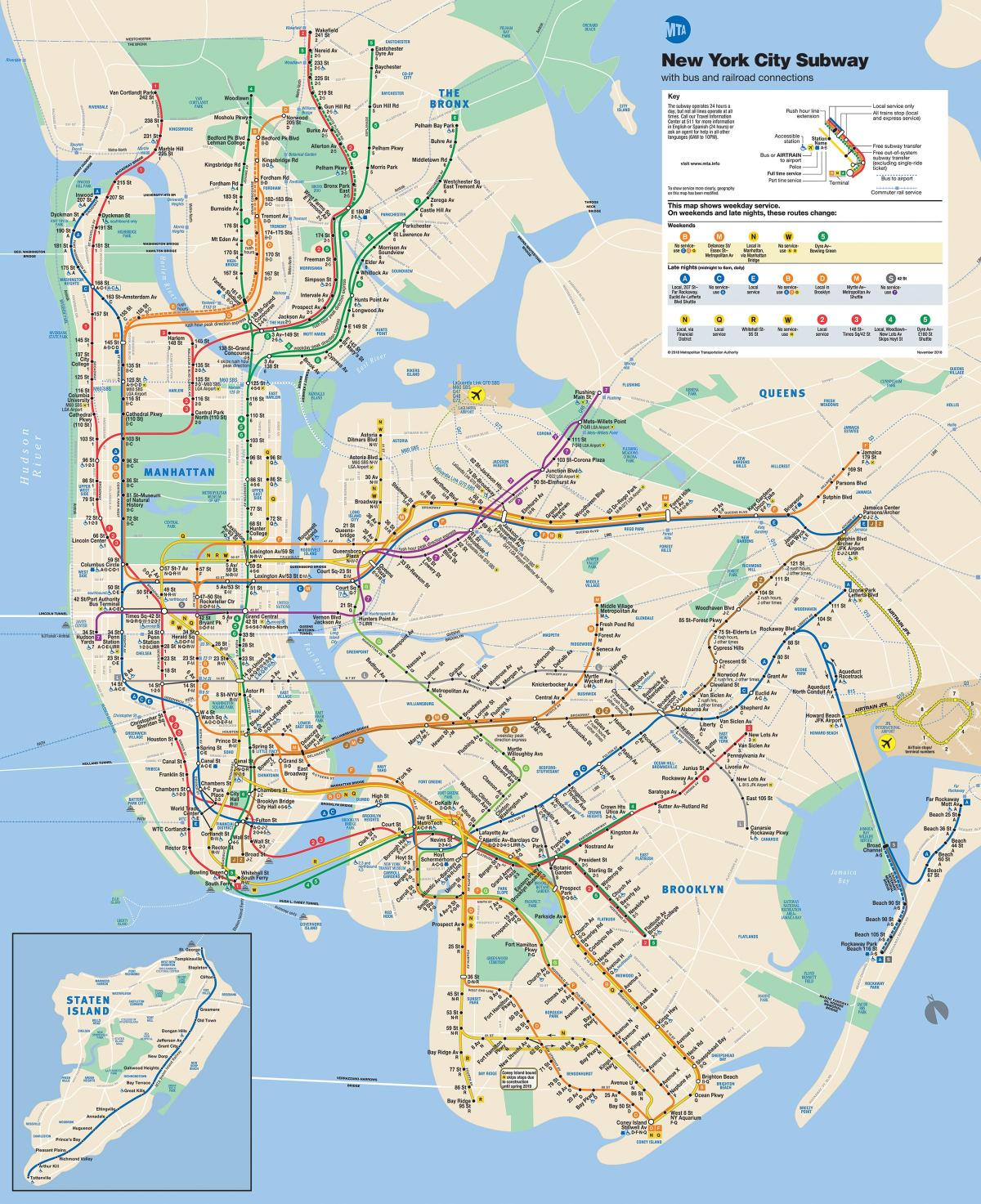 Metro ile Manhattan sokak haritası durur